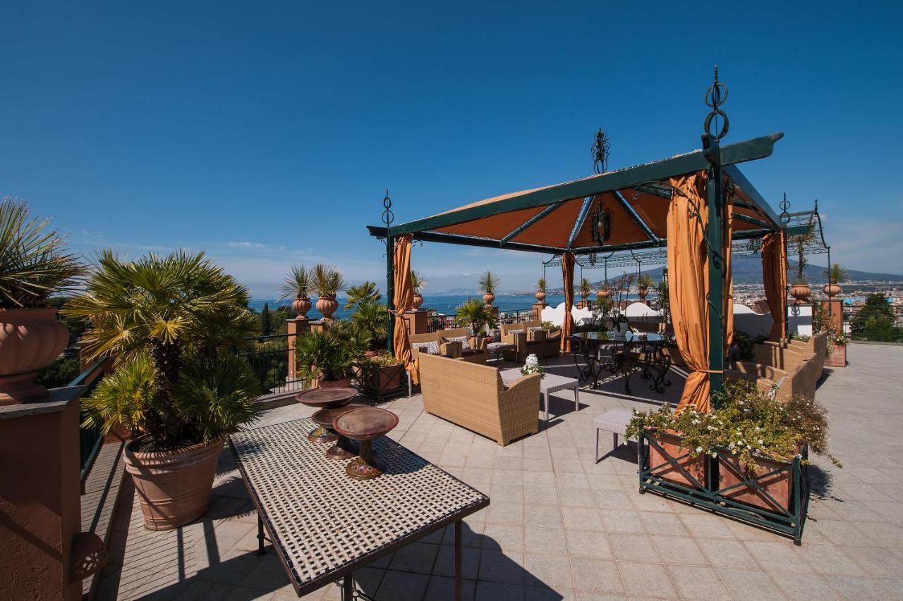 Hotel Dei Congressi Castellammare di Stabia Bagian luar foto