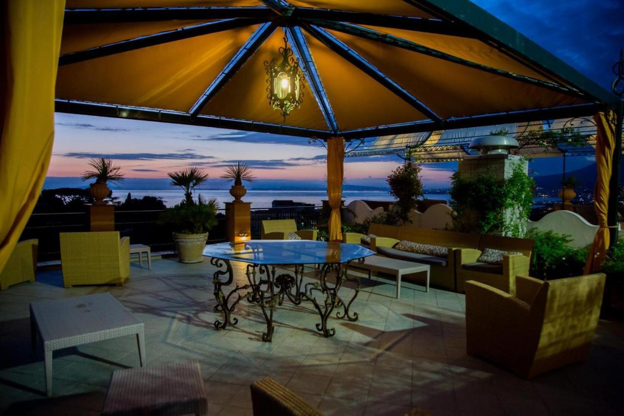 Hotel Dei Congressi Castellammare di Stabia Bagian luar foto